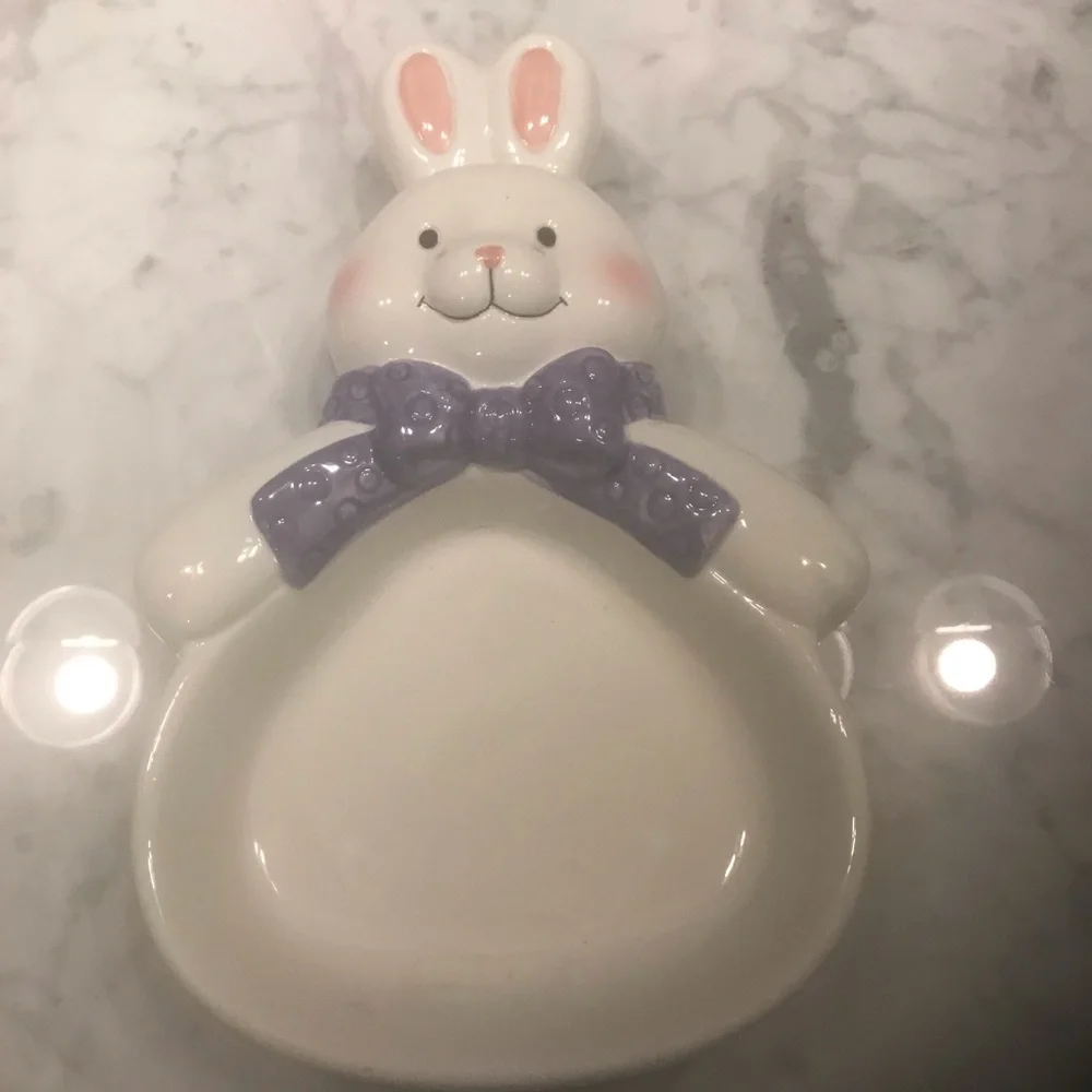 NEW Porcelain bunny dish & bouquet wooden tulips